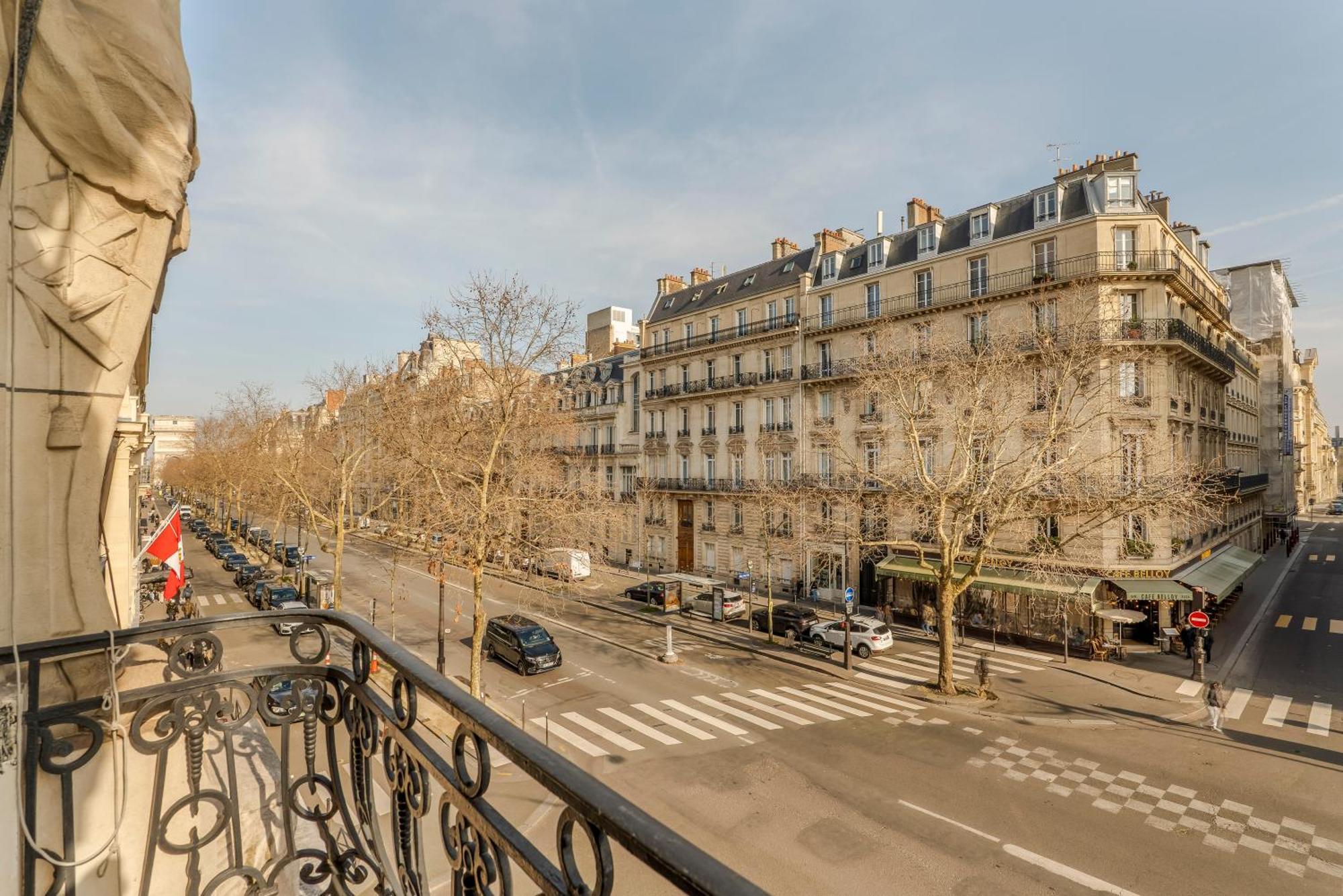 Apartment 4 Bedroom Opposite The Eiffel Tower *